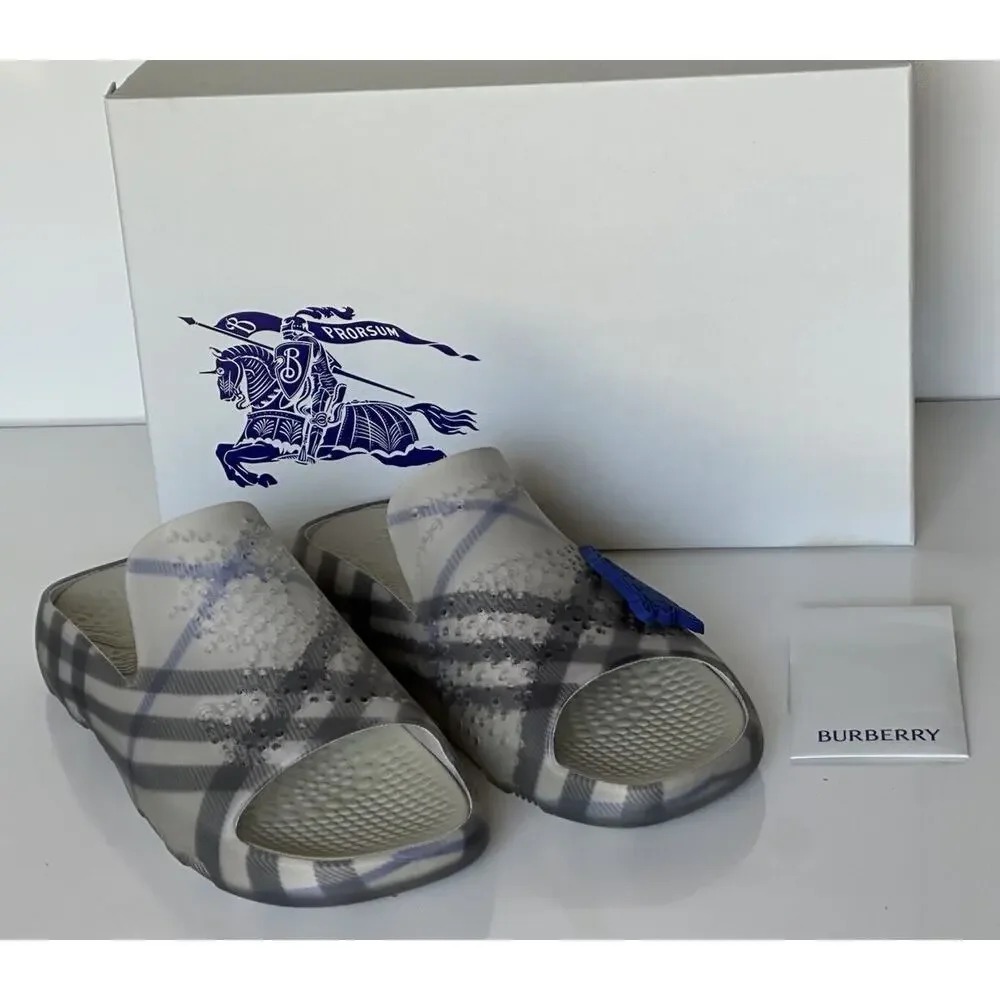 Burberry Mens Stingray Rubber Lichen IP Check Sandals 10 (43) 8088962 NIB $550